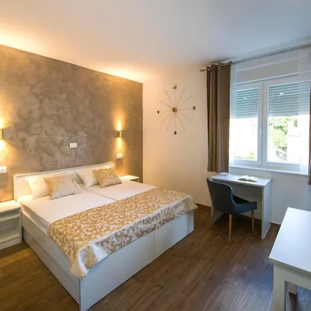Apartamento Luxury 2 *